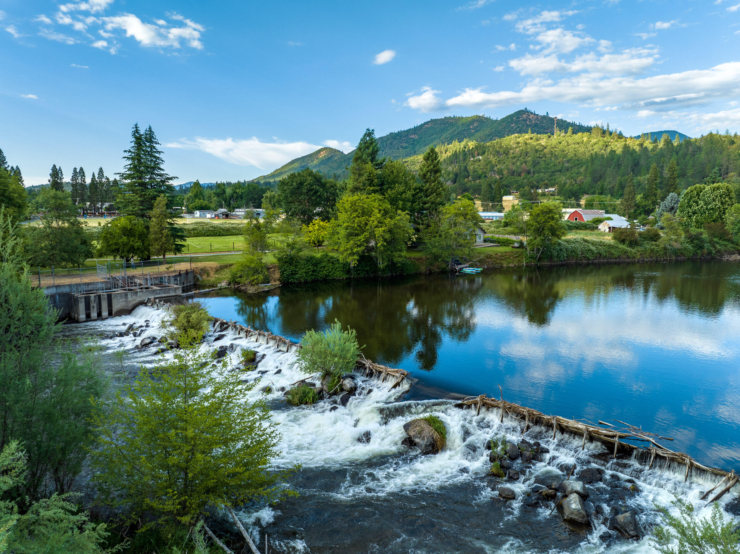 8442 New Hope Road Grants Pass, OR 97527 - Photo 53 of 84 Applegate River Spillway