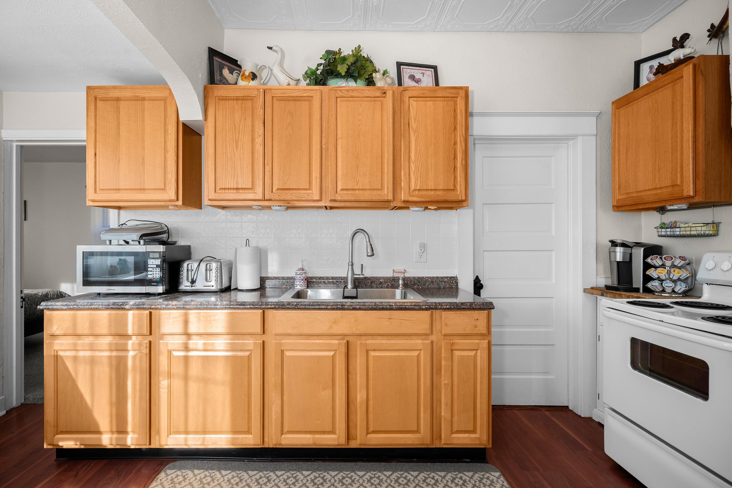 2221 North Cincinnati Street Spokane, WA 99207 - Photo 12 of 35