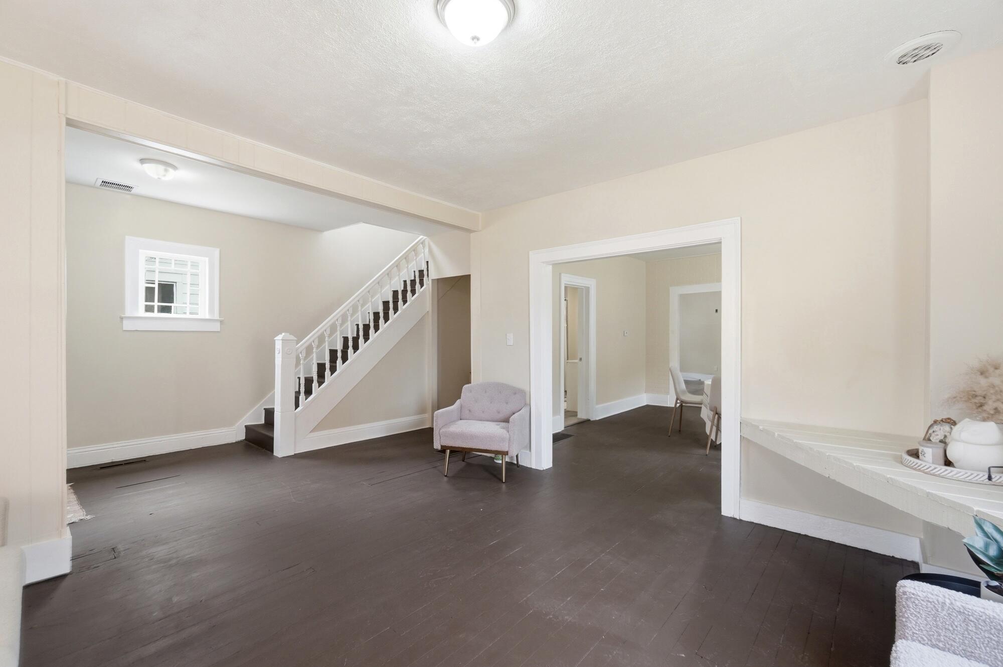 967 James Street Springfield, OH 45503 - Photo 13 of 47 013