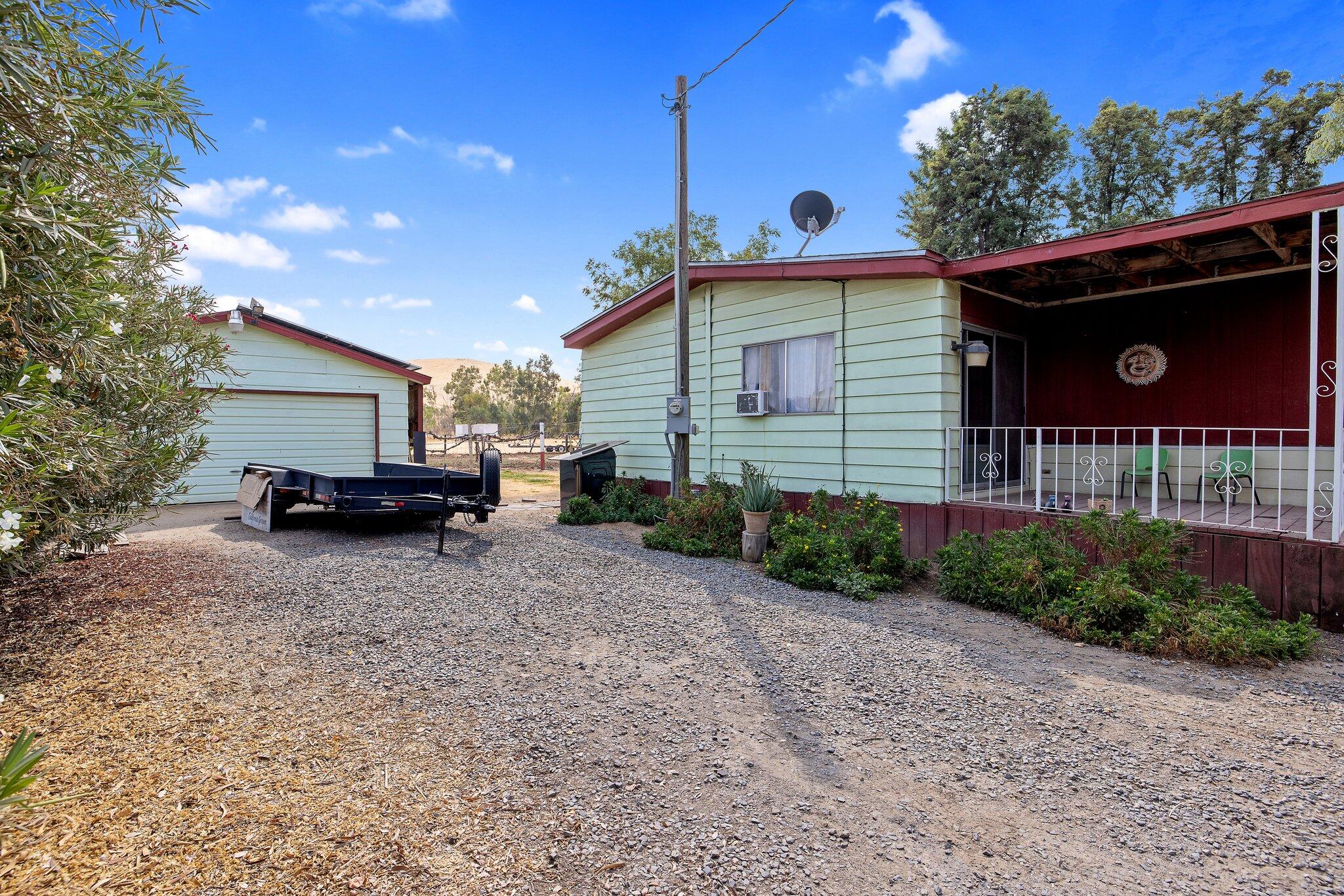 646 South Spruce Road Exeter, CA 93221 - Photo 17 of 67 27-web-or-mls-713A8399