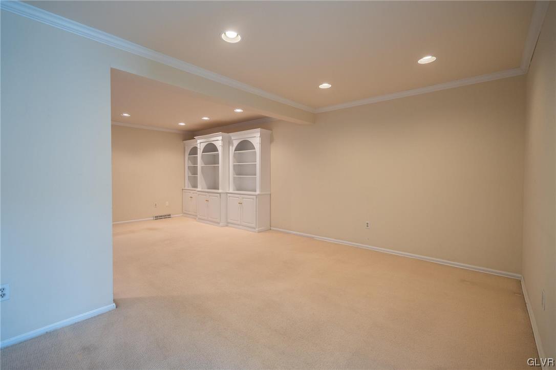150 Springhouse Road Allentown, PA 18104 - Photo 8 of 38 Dining Room