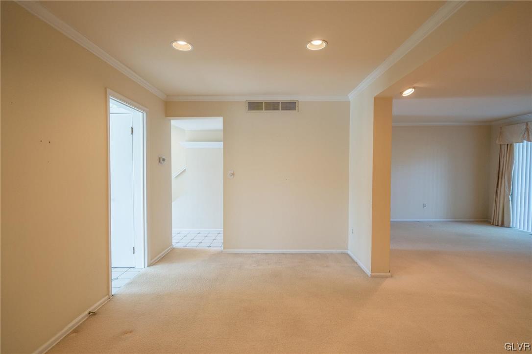 150 Springhouse Road Allentown, PA 18104 - Photo 10 of 38 Gallery Image 10