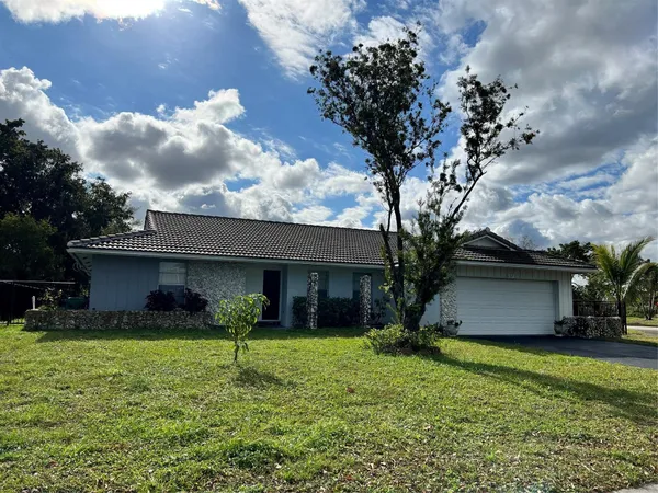 $3,650 | 1107 Northwest 84th Drive, Coral Springs, FL 33071