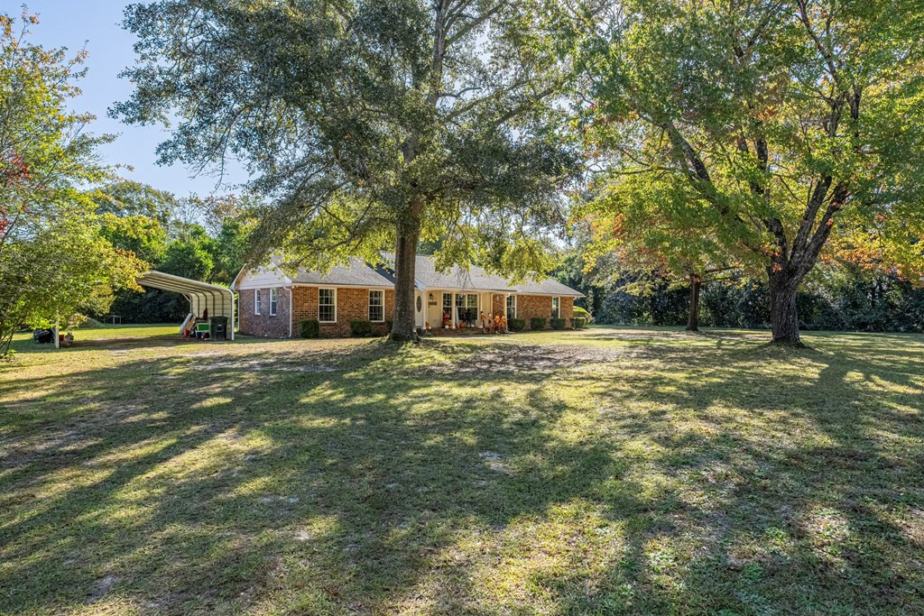 4325 Live Oak Road Dalzell, SC 29040 - Photo 3 of 33