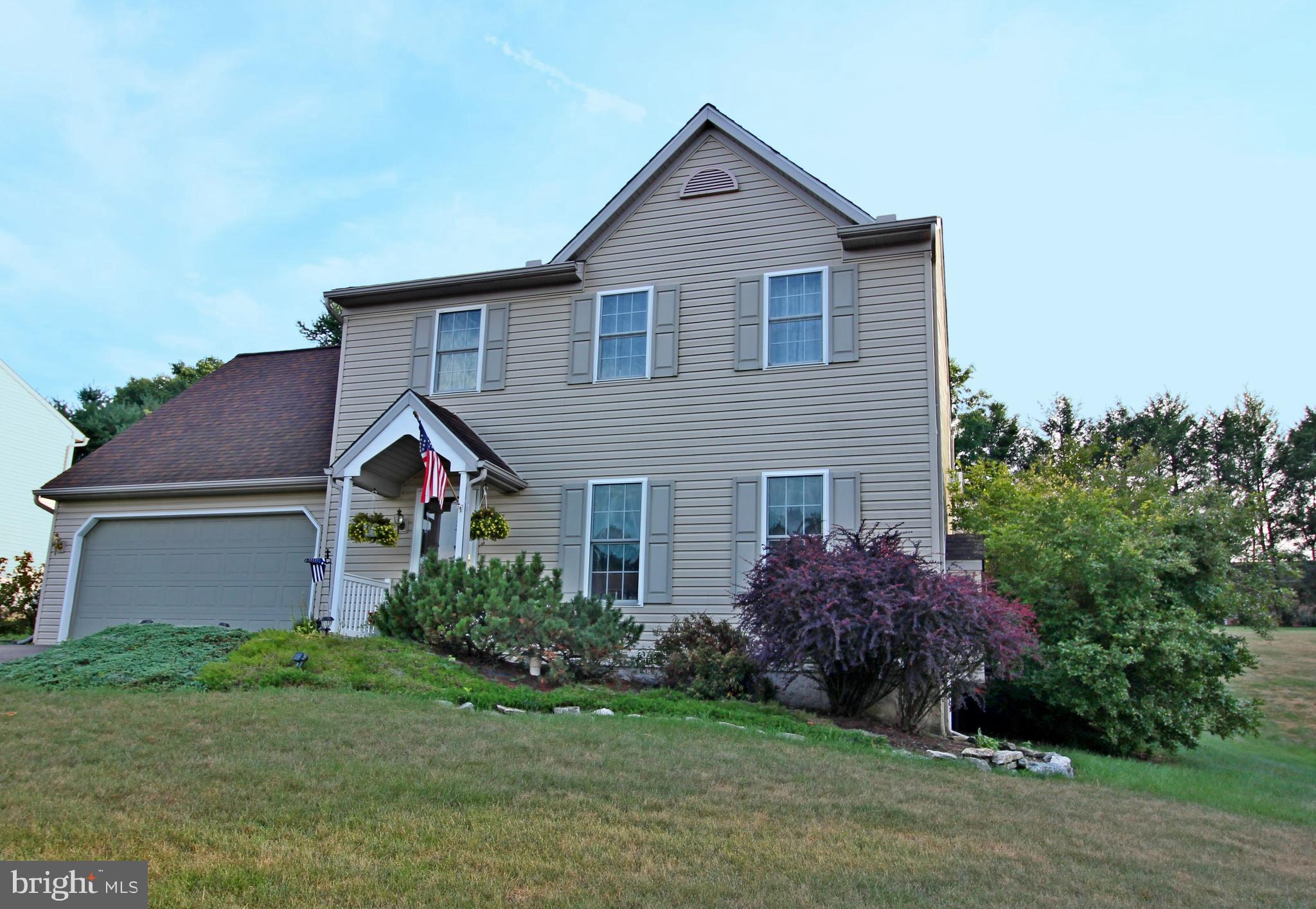 18 Foxrun Terrace Lititz, PA 17543 - Photo 1 of 31