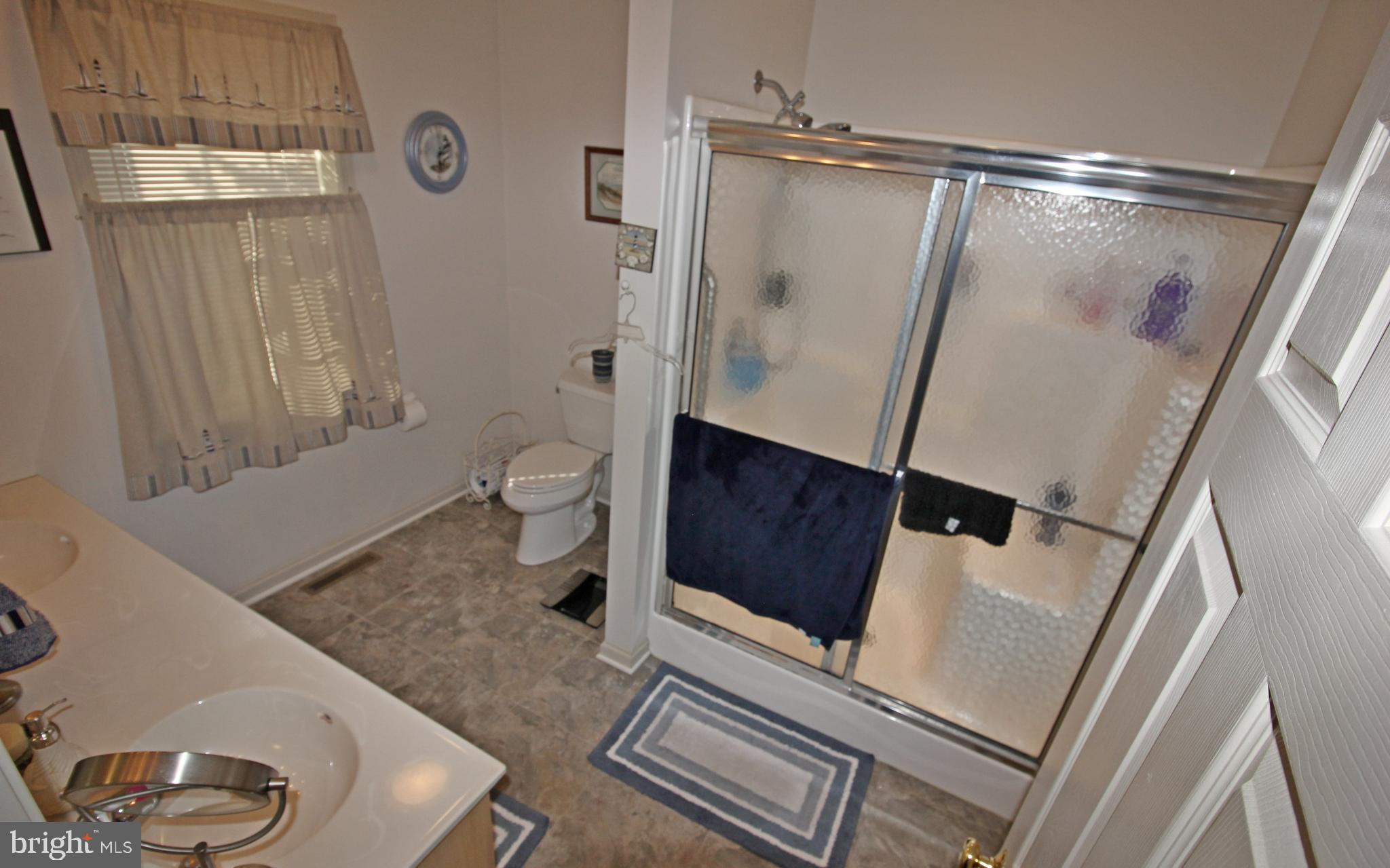 18 Foxrun Terrace Lititz, PA 17543 - Photo 15 of 31