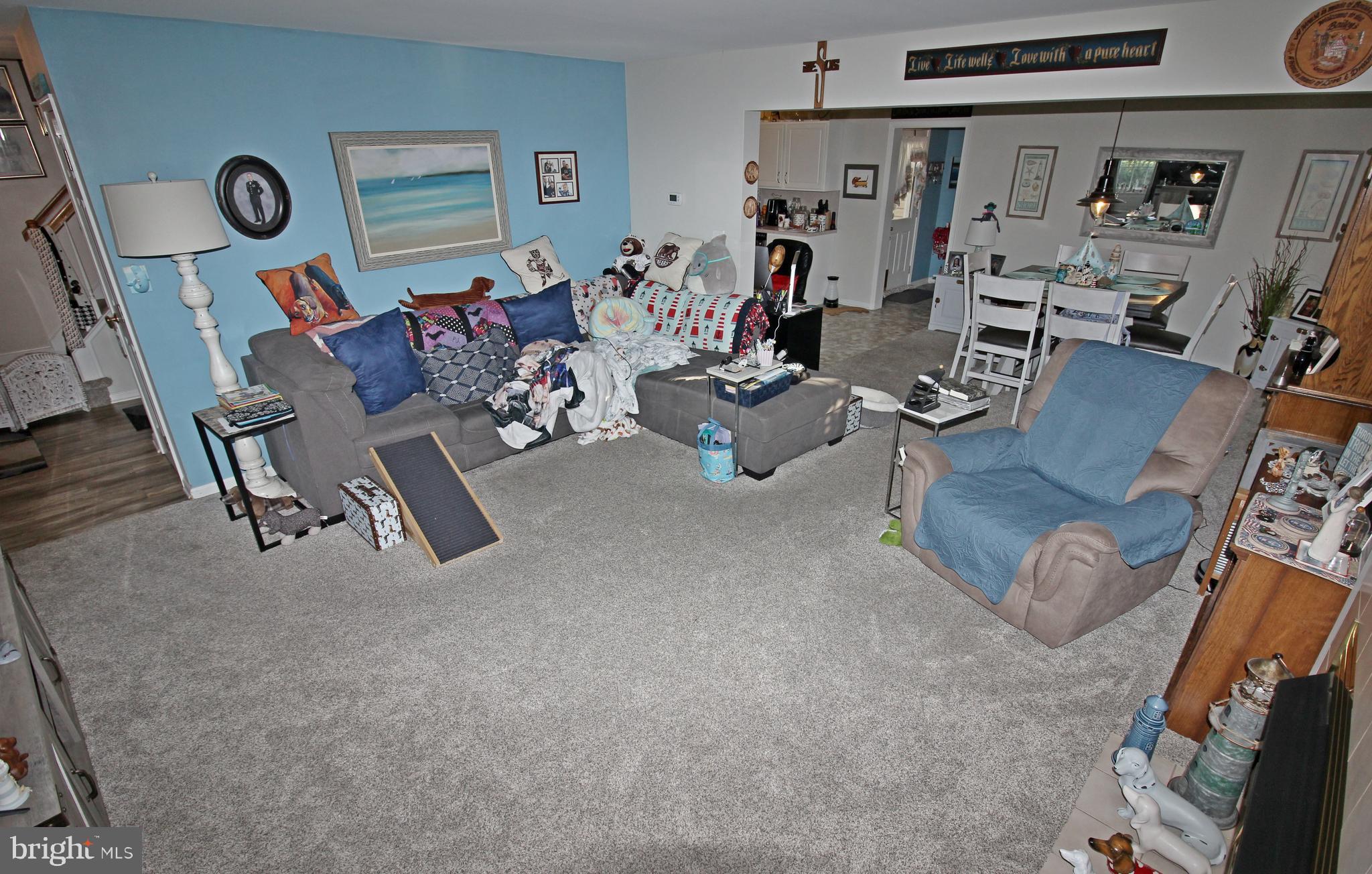 18 Foxrun Terrace Lititz, PA 17543 - Photo 4 of 31