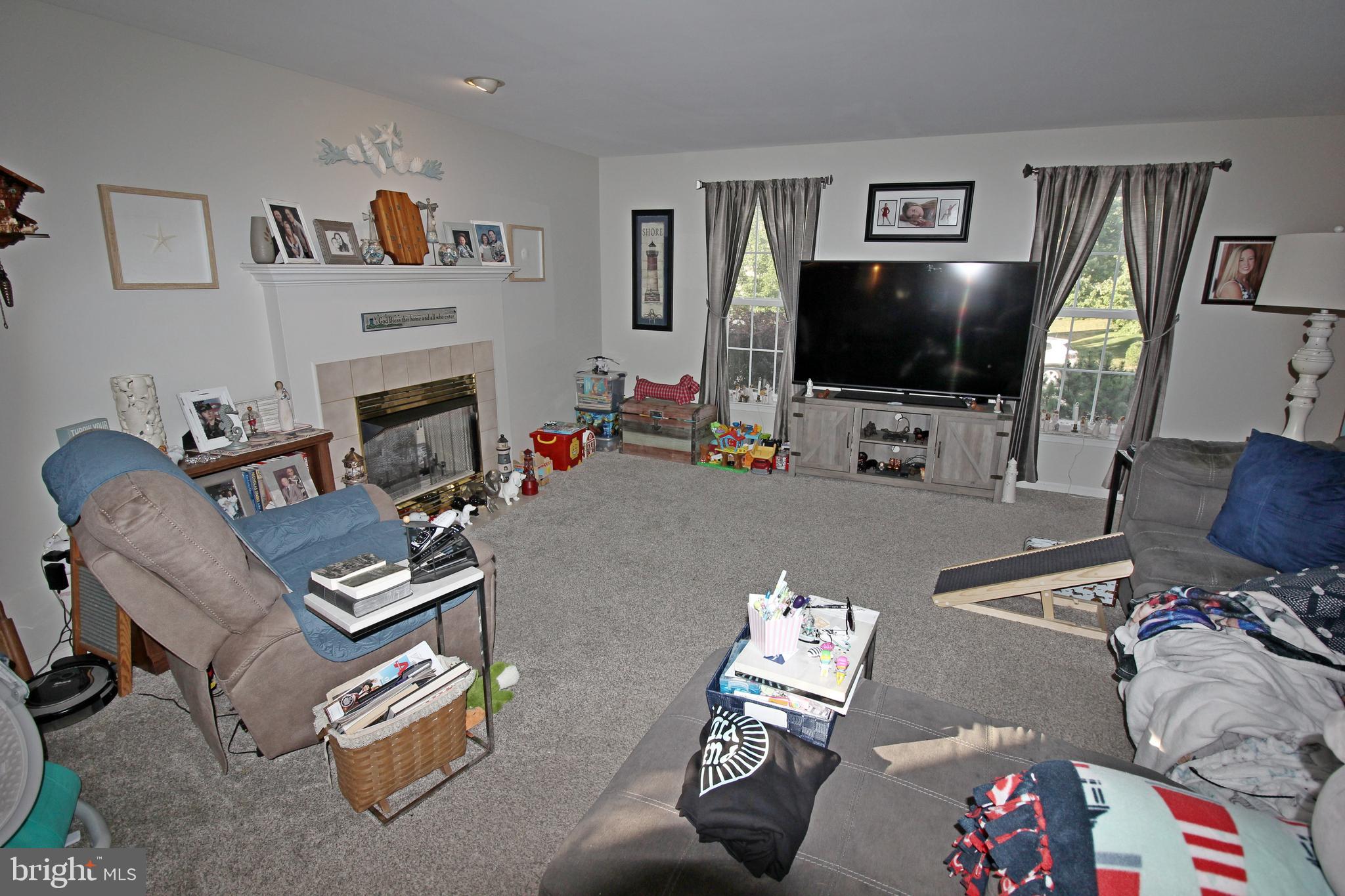 18 Foxrun Terrace Lititz, PA 17543 - Photo 5 of 31
