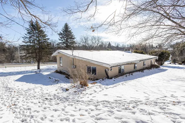 $214,000 | 170 College Drive, Platteville, WI 53818