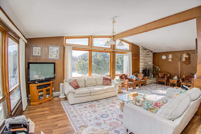 $214,000 | 170 College Drive, Platteville, WI 53818