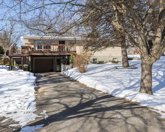 $194,000 | 170 College Drive, Platteville, WI 53818