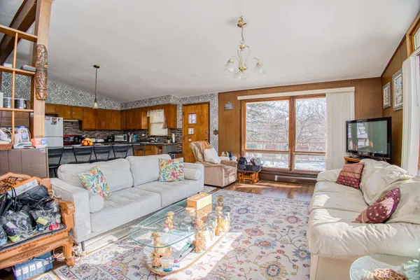 $194,000 | 170 College Drive, Platteville, WI 53818