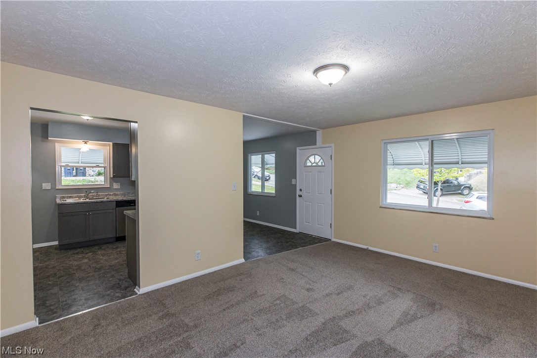 339 Hillman Road Akron, OH 44312 - Photo 11 of 32