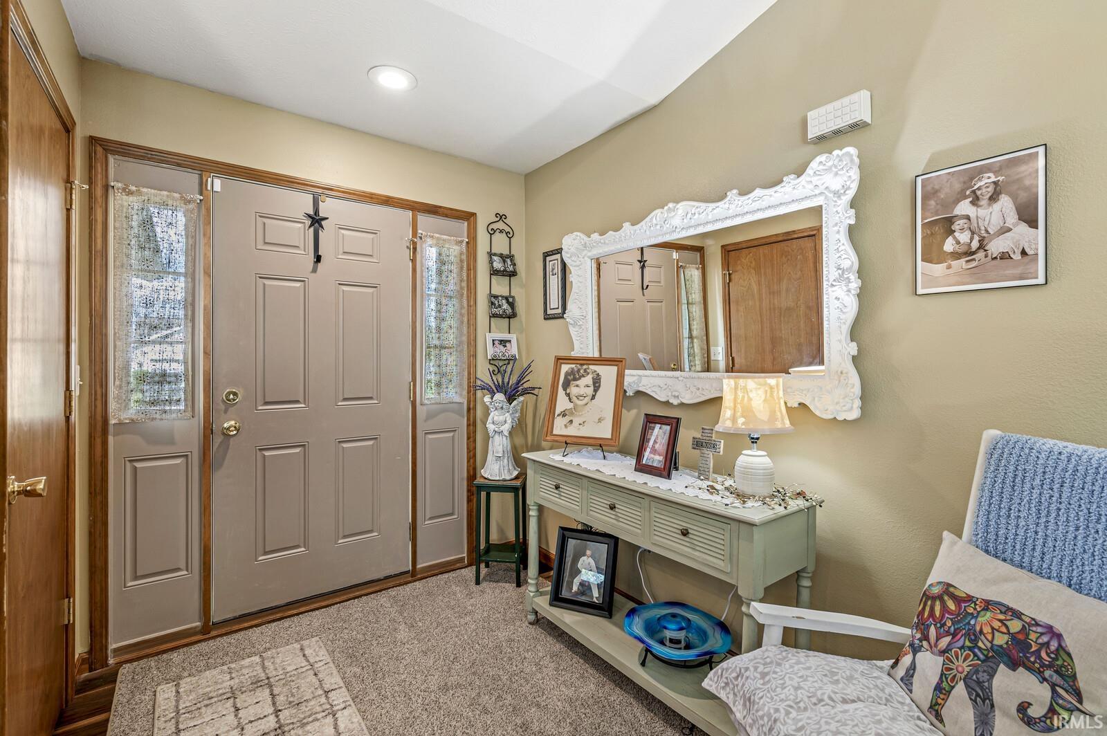 30336 Wyndtree Boulevard Elkhart, IN 46516 - Photo 5 of 31