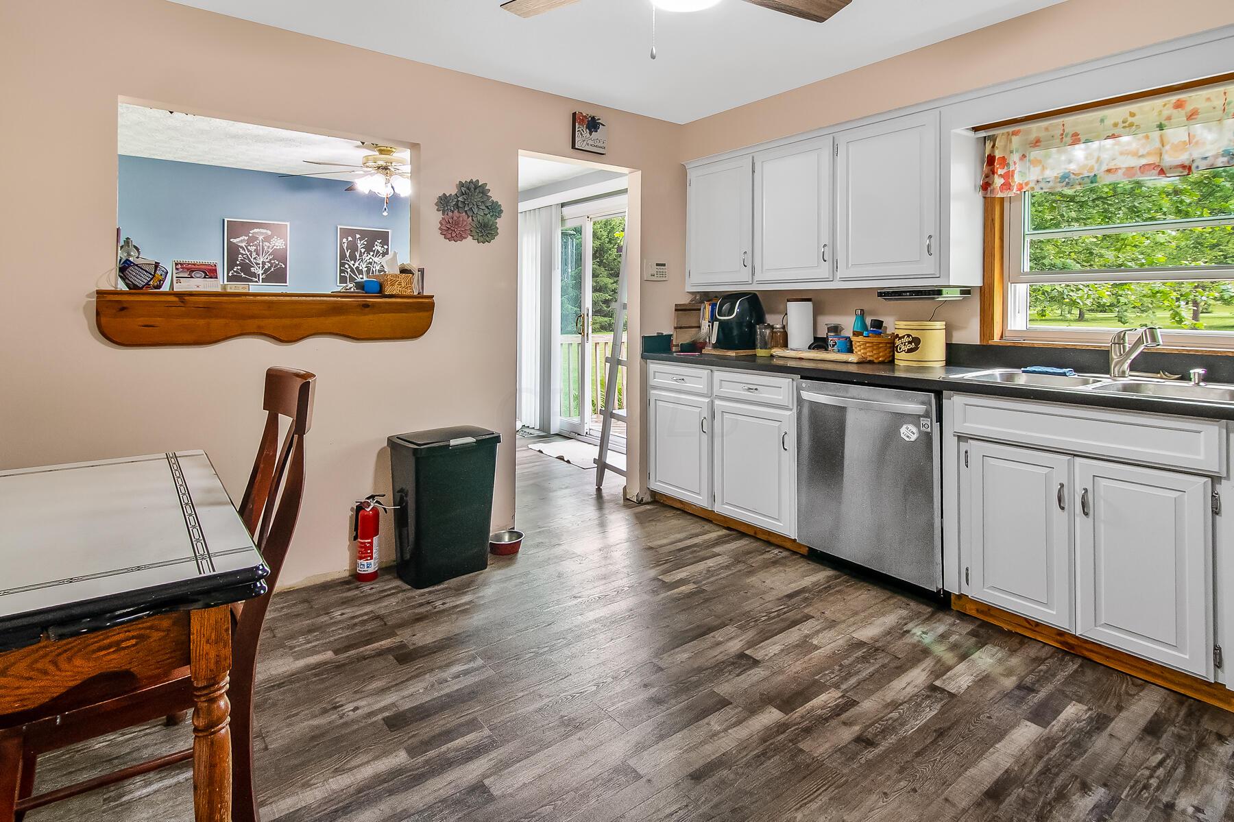 980 Hills-Miller Road Delaware, OH 43015 - Photo 21 of 50 Kitchen/Eating Space