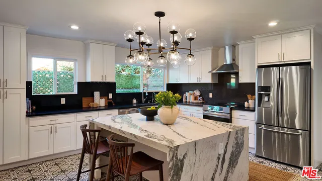 $949,000 | 4427 South Wilton Place, Los Angeles, CA 90062