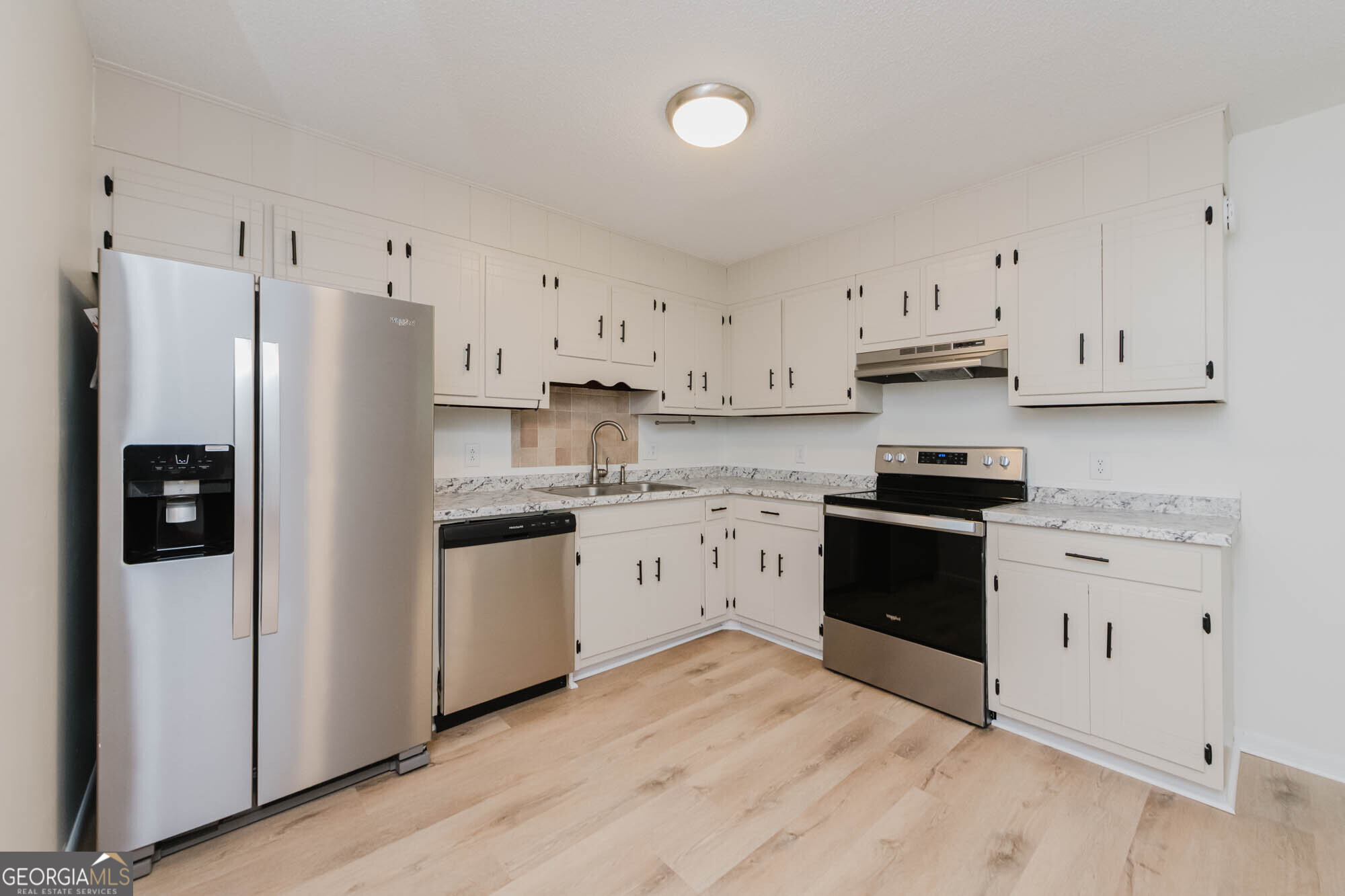410 Frank Satterfield Road Perry, GA 31069 - Photo 8 of 26