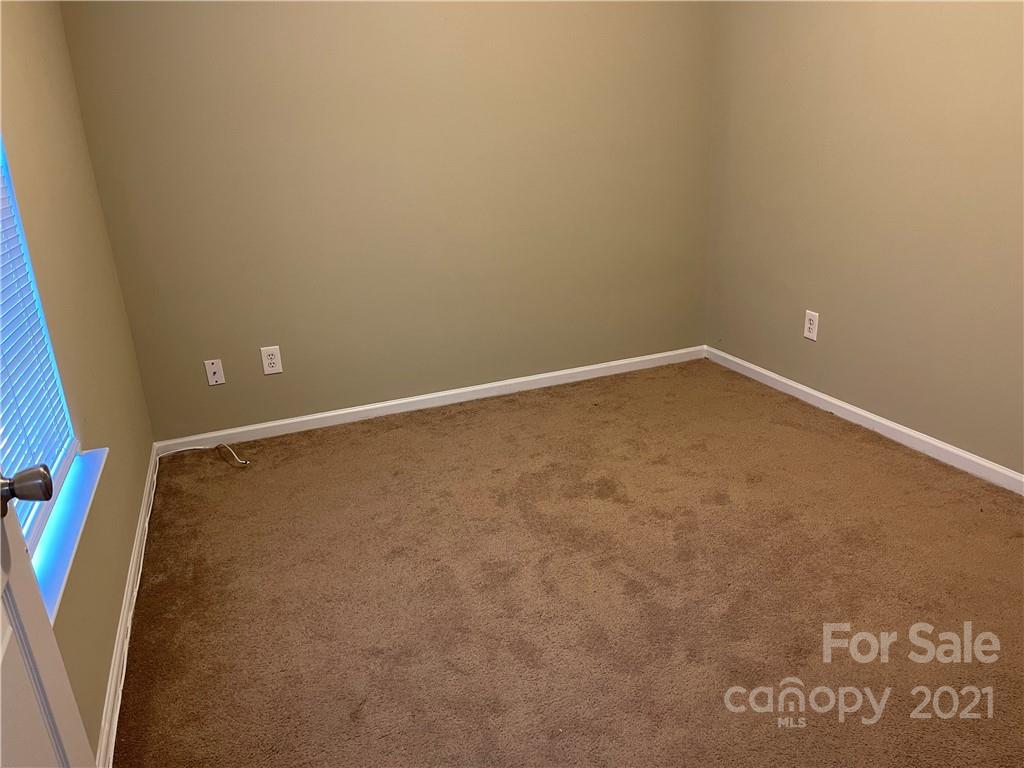 5245 Queen Anne Road Charlotte, NC 28217 - Photo 12 of 21 Gallery Image 12