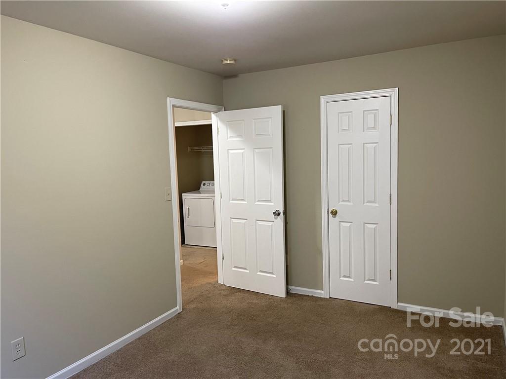5245 Queen Anne Road Charlotte, NC 28217 - Photo 13 of 21 Gallery Image 13