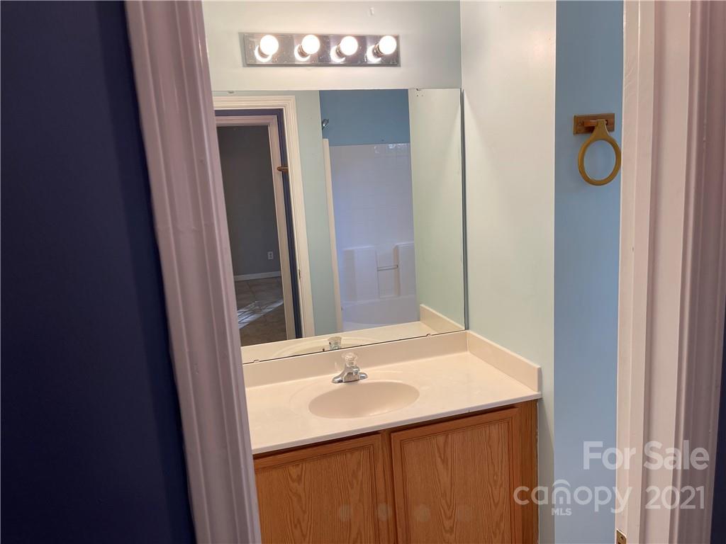5245 Queen Anne Road Charlotte, NC 28217 - Photo 18 of 21 Gallery Image 18