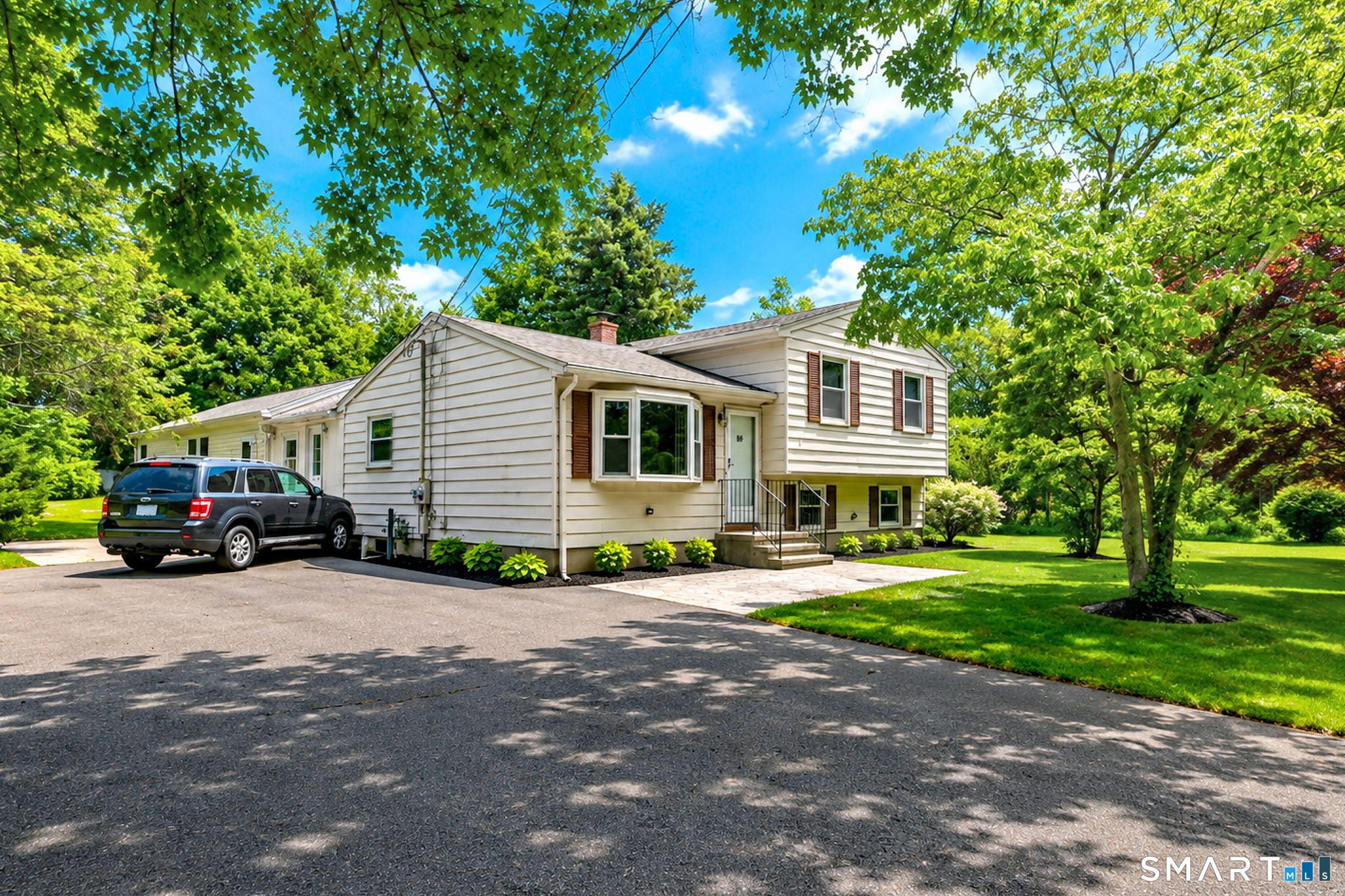 68 Pond Hill Road Wallingford, CT 06492 - Photo 3 of 40