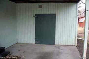 7928 Crescent Beach Road Pigeon, MI 48755 - Photo 3 of 13 7928CBRdCarport.jpg
