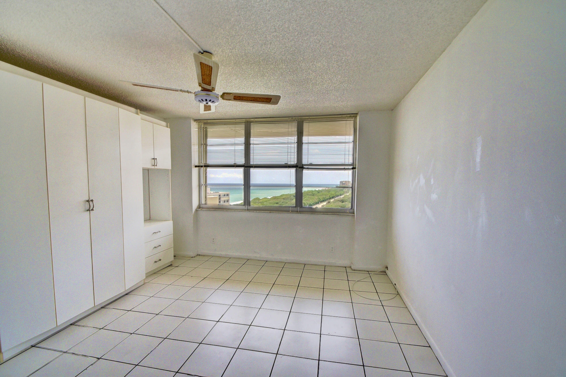 2121 North Ocean Boulevard, Unit 1507E Boca Raton, FL 33431 - Photo 18 of 34 DSC_4757_58_59_60_61