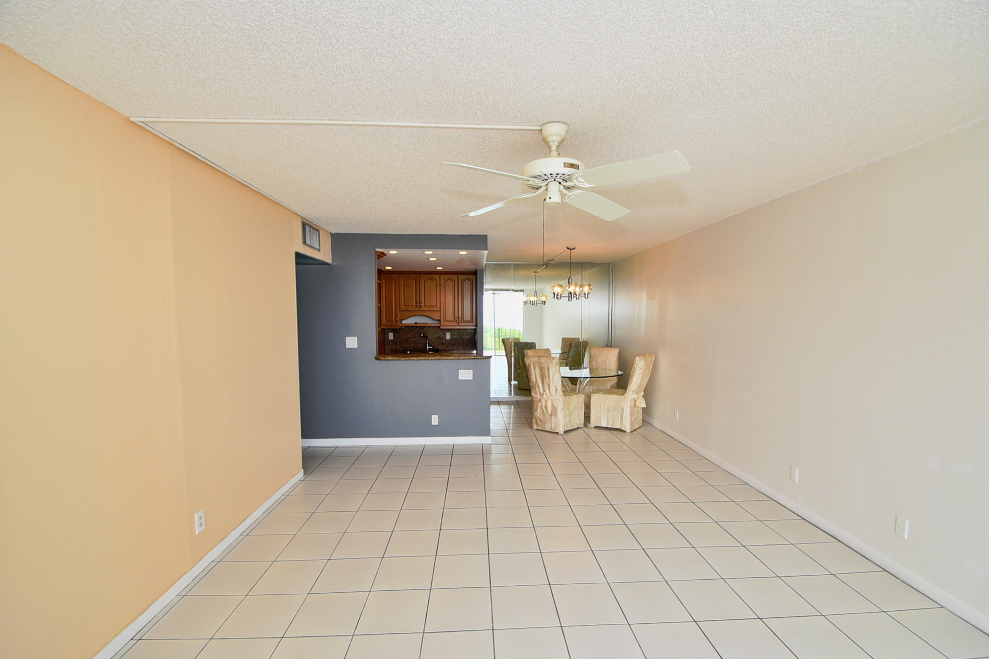 2121 North Ocean Boulevard, Unit 1507E Boca Raton, FL 33431 - Photo 7 of 34 DSC_4712
