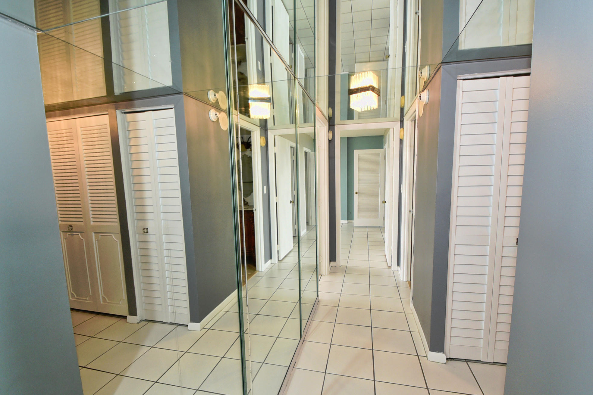 2121 North Ocean Boulevard, Unit 1507E Boca Raton, FL 33431 - Photo 8 of 34 DSC_4797