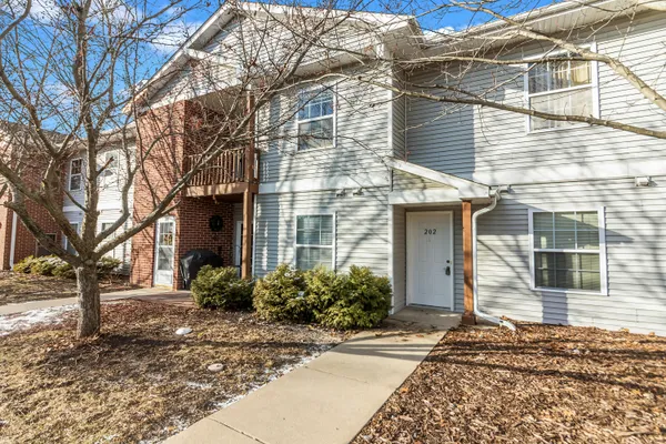 $209,900 | 210 East Remer Road, Unit 202, Elkhorn, WI 53121