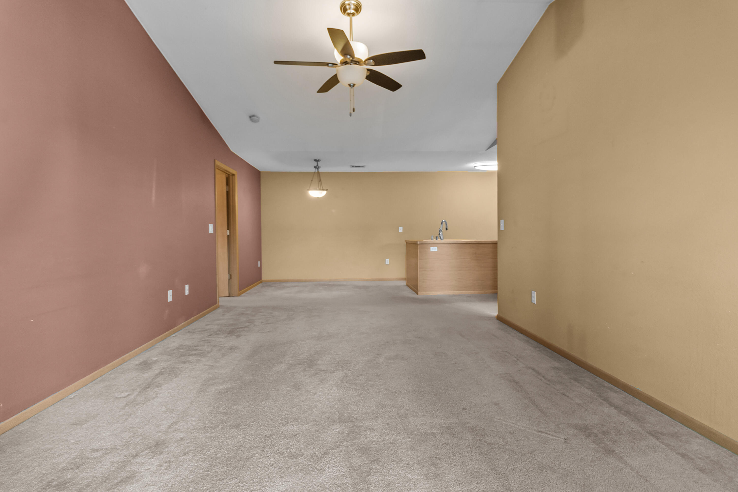 210 East Remer Road, Unit 202 Elkhorn, WI 53121 - Photo 7 of 28 CC1