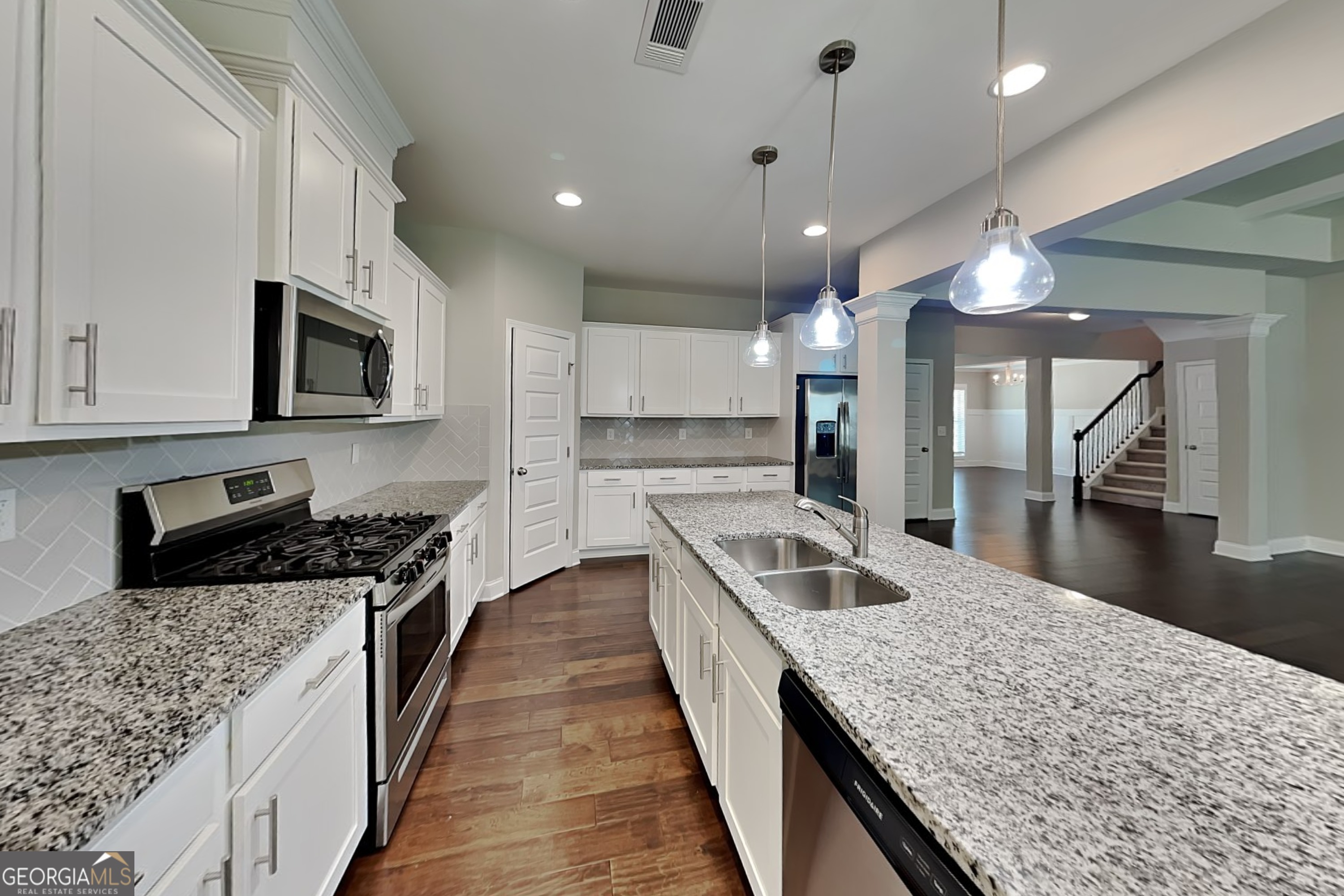 2947 Boulder Ridge Drive Dacula, GA 30019 - Photo 2 of 23