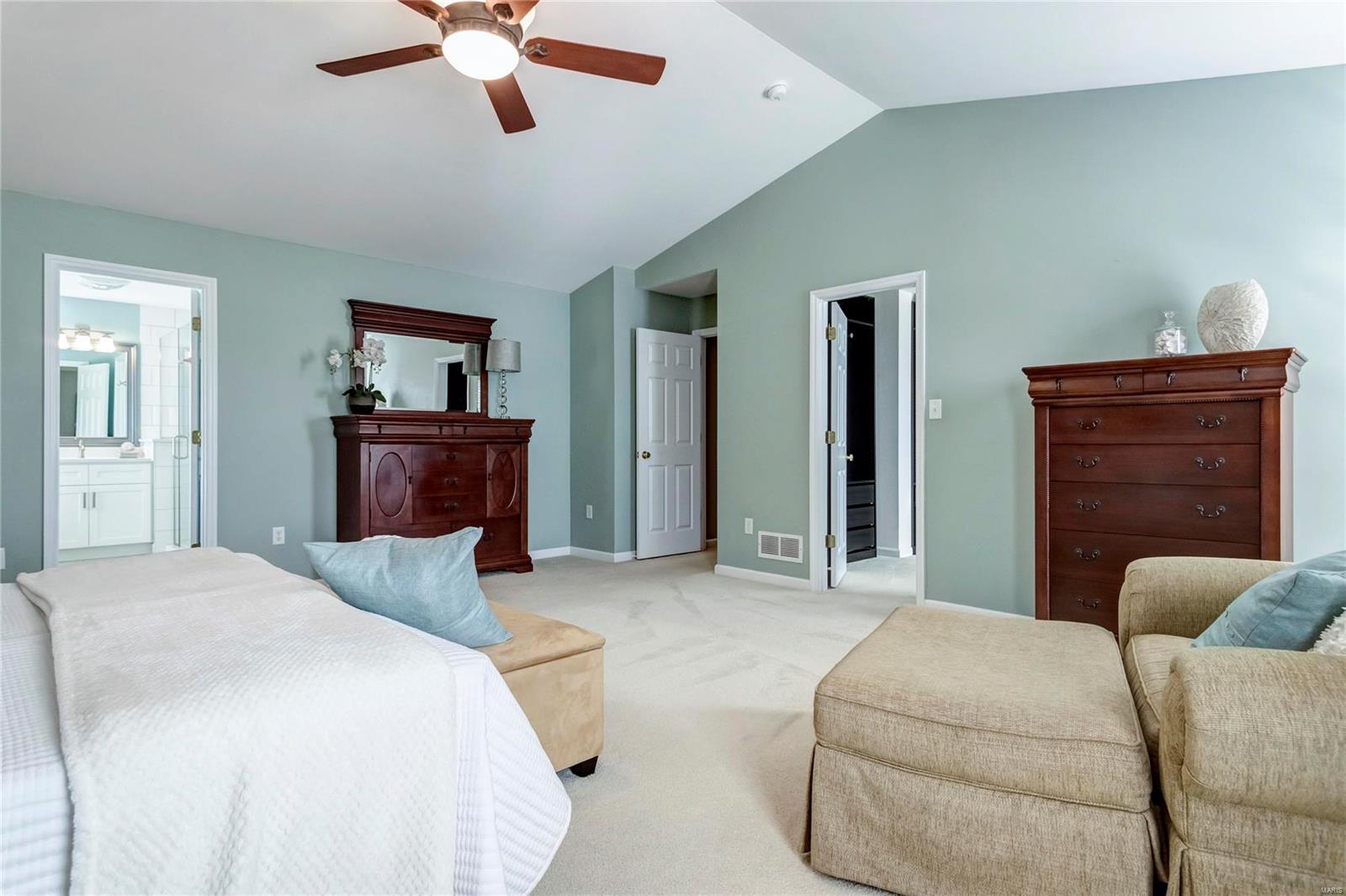 819 Wheaton Way Creve Coeur, MO 63141 - Photo 23 of 44