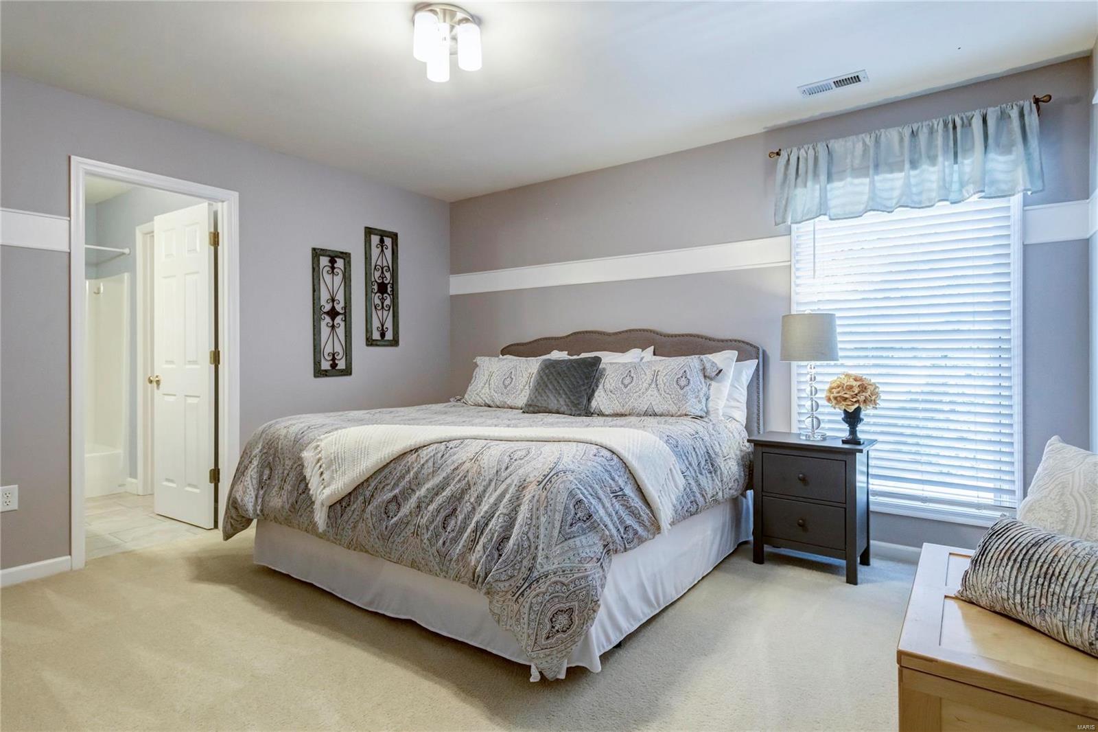 819 Wheaton Way Creve Coeur, MO 63141 - Photo 31 of 44