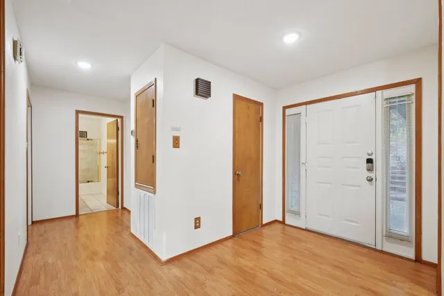 $2,600 | 21009 Fawn Ridge Drive, Lago Vista, TX 78645