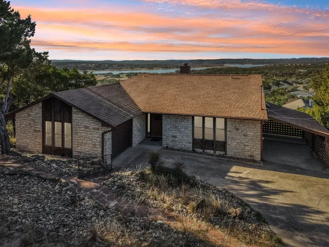 $2,600 | 21009 Fawn Ridge Drive, Lago Vista, TX 78645