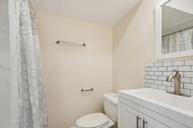 $2,600 | 21009 Fawn Ridge Drive, Lago Vista, TX 78645