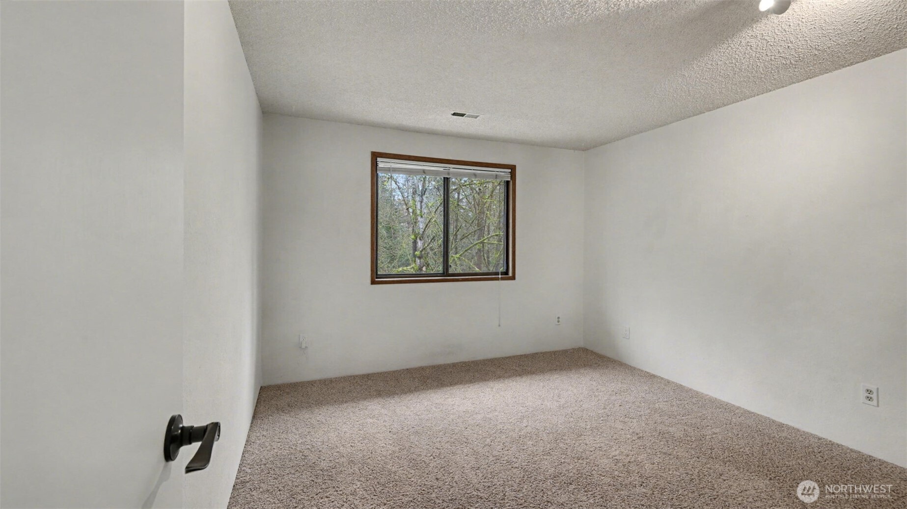 26118 147th Place Southeast Kent, WA 98042 - Photo 16 of 28