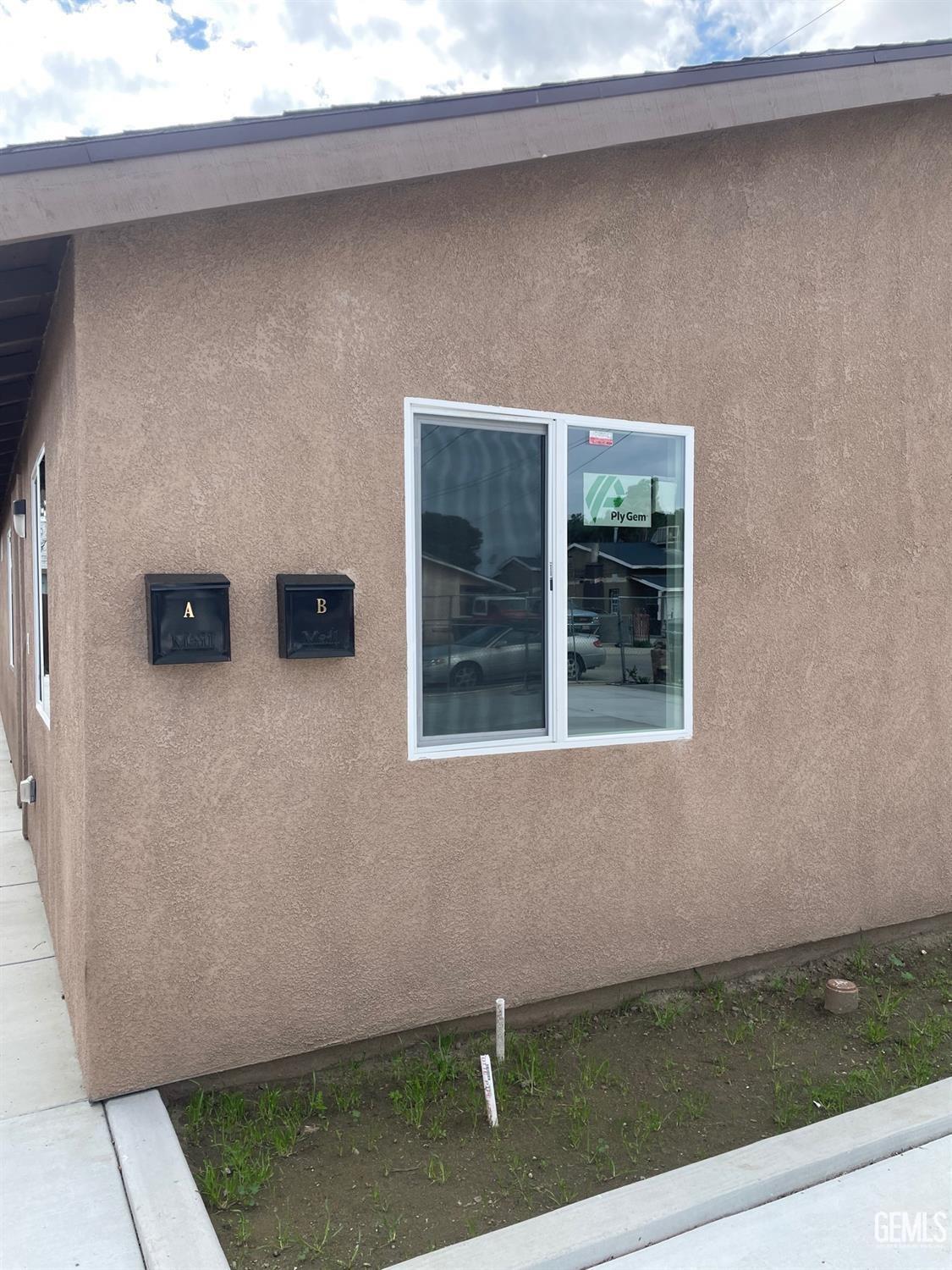 Undisclosed Address Bakersfield, CA 93308 - Photo 17 of 17 a backyard of a house