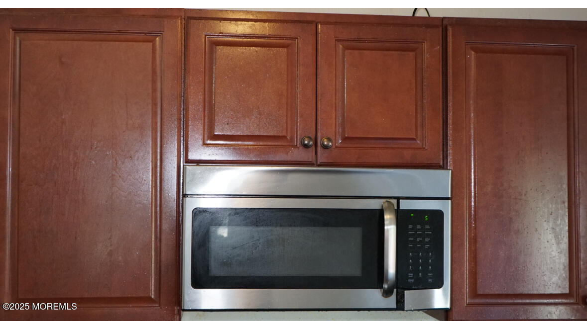 585 Wayside Road Neptune Township, NJ 07753 - Photo 18 of 23 Kitchen