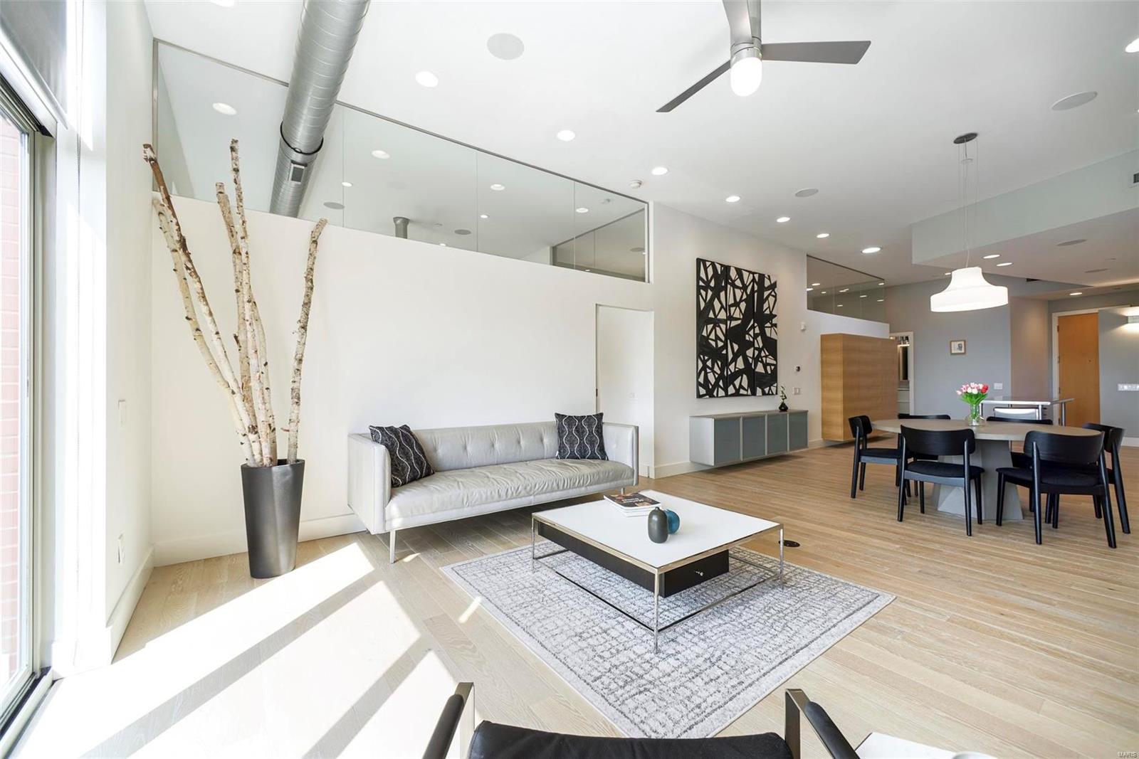 6340 Clayton Road, Unit 407 St. Louis, MO 63117 - Photo 15 of 31