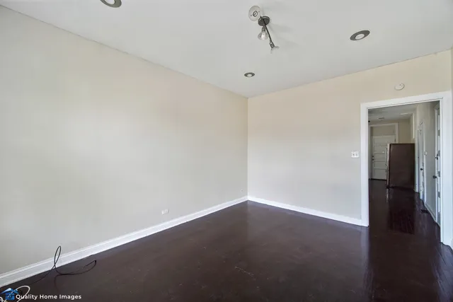 $499,999 | 2701 West 24th Place, Chicago, IL 60608