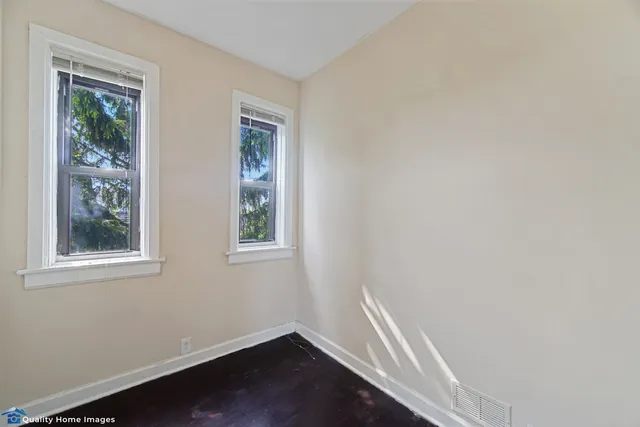 $499,999 | 2701 West 24th Place, Chicago, IL 60608