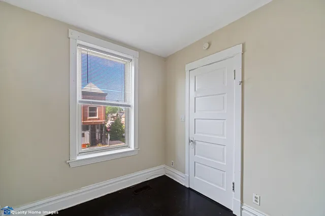 $499,999 | 2701 West 24th Place, Chicago, IL 60608