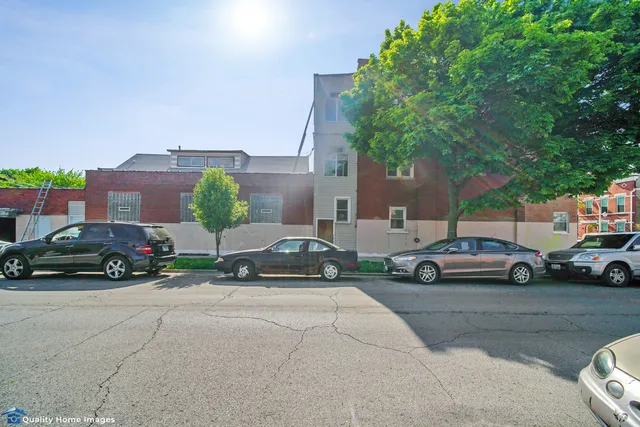 $499,999 | 2701 West 24th Place, Chicago, IL 60608