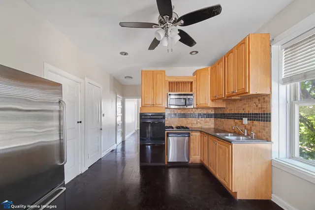 $499,999 | 2701 West 24th Place, Chicago, IL 60608