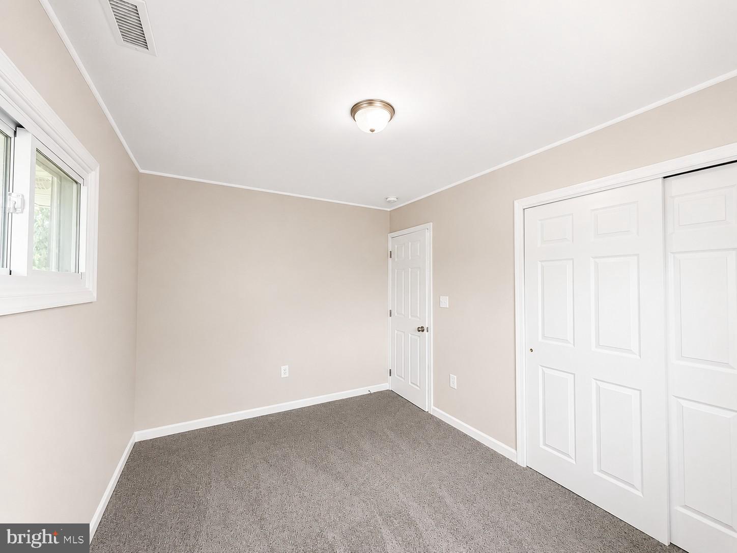 32 Great Oak Road Levittown, PA 19057 - Photo 15 of 27