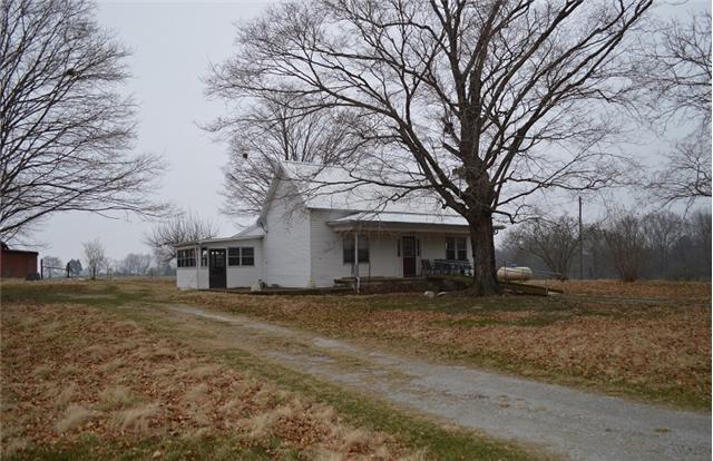 877 Bells Mill Road Pelham, TN 37366 - Photo 3 of 20 a view of a house with a yard