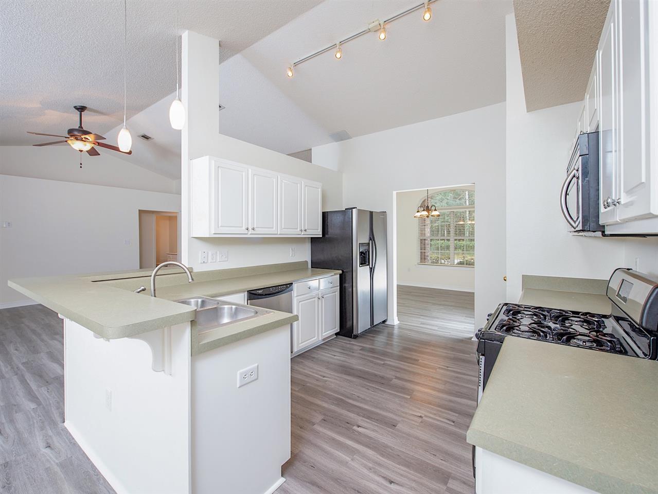6852 Da Lisa Road Milton, FL 32583 - Photo 12 of 35 Also not shown pantry
