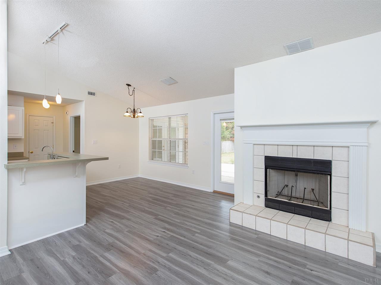 6852 Da Lisa Road Milton, FL 32583 - Photo 9 of 35